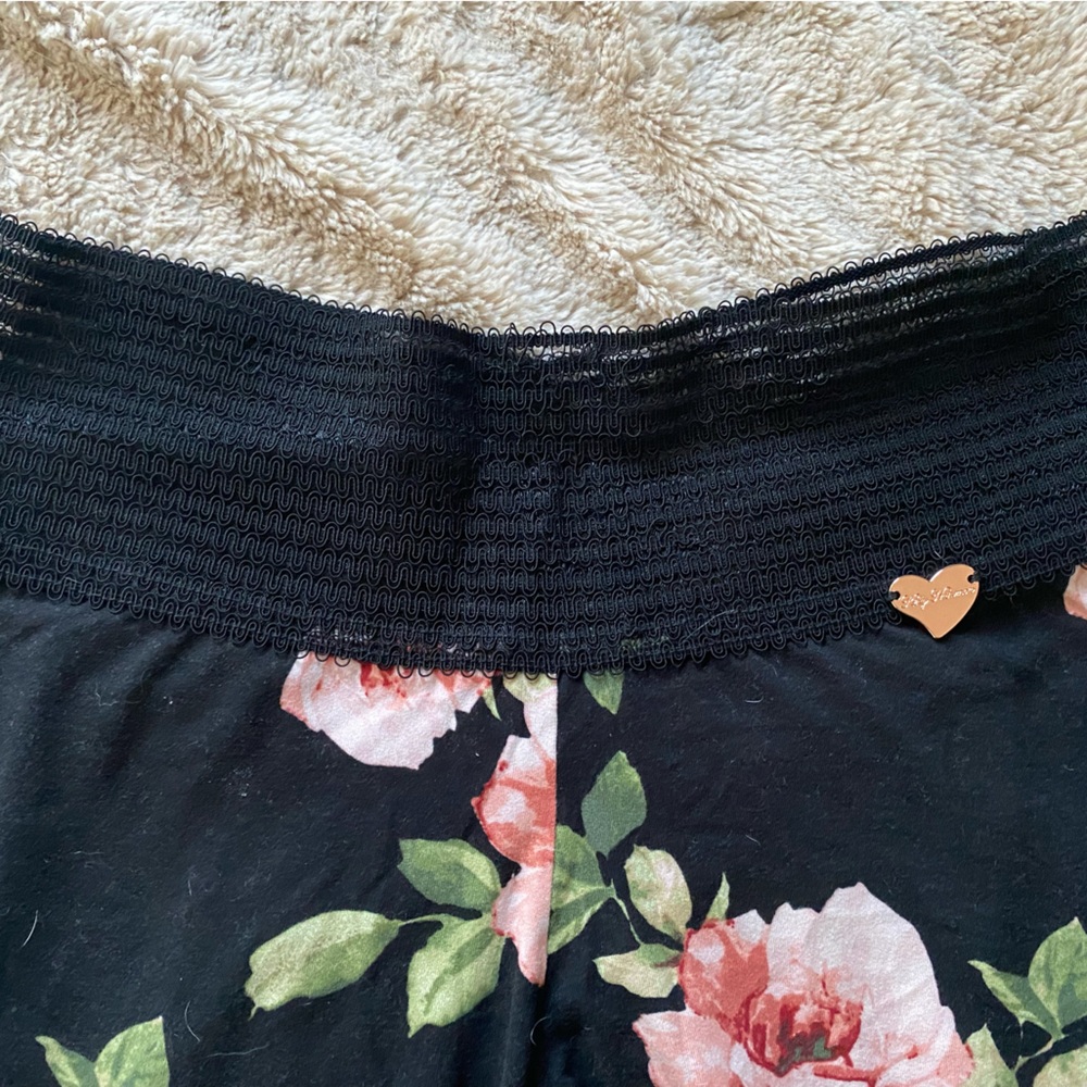 CUTE BOOTY LOUNGE Lifestyle Legging, Medium - Picture 5 of 11